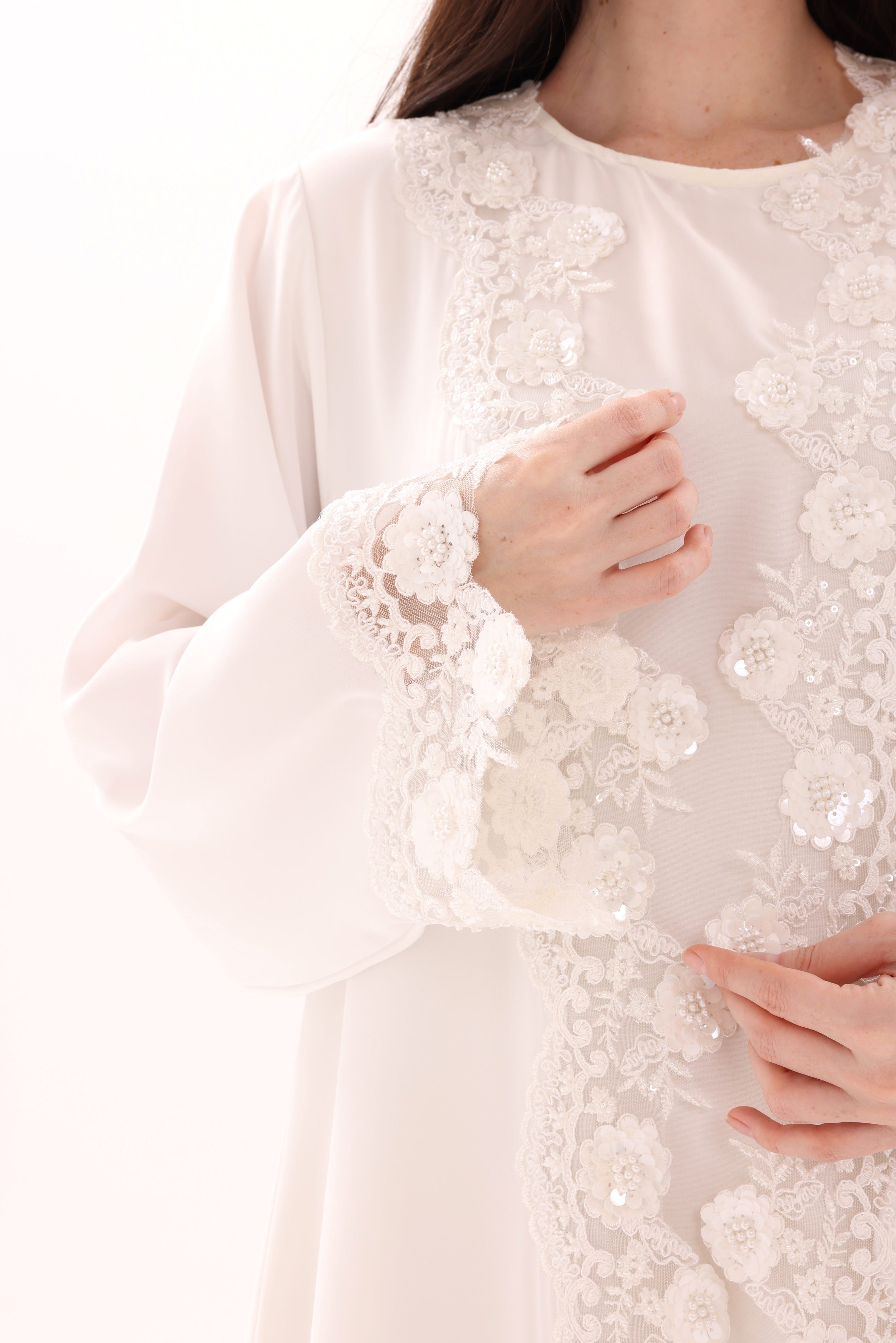 Almas Set | White